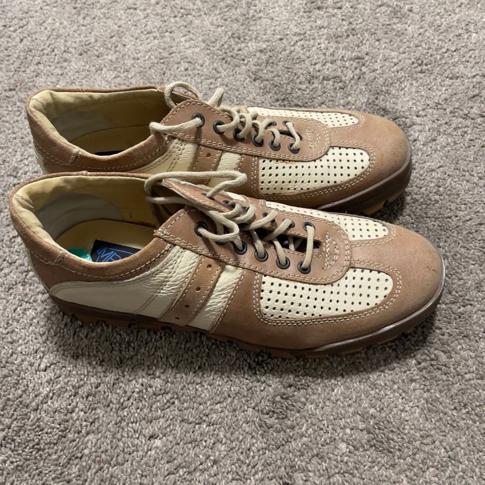 Mens IMPULSE Brown Leather Casual‎ Shoes Size 8 Lace Up Sneakers